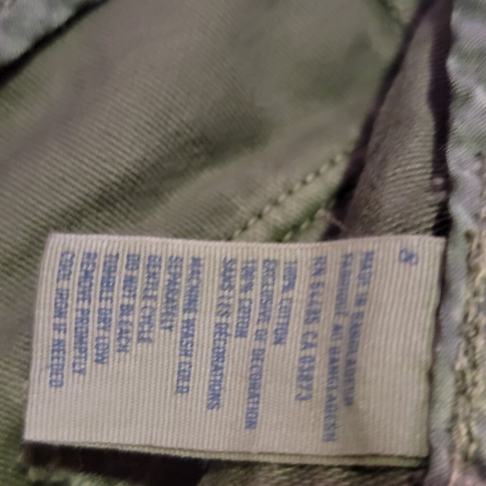 AE Women's Army Green Shorts - Sz. 8 - Picture 2 of 3